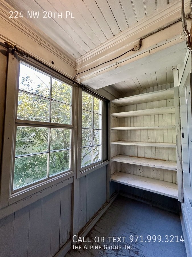 🌿 Timeless Portland Victorian in Prime Location property image