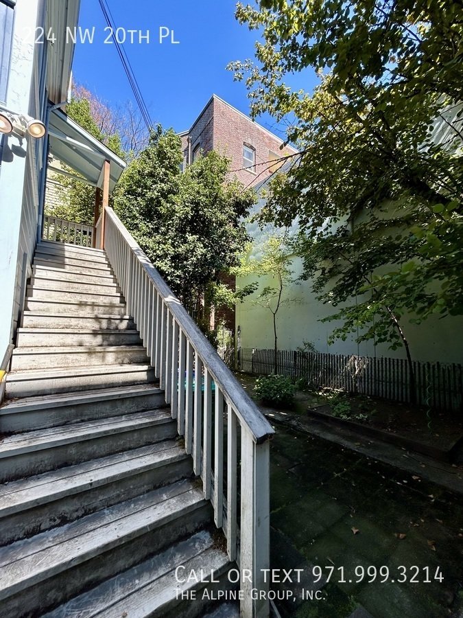 🌿 Timeless Portland Victorian in Prime Location property image