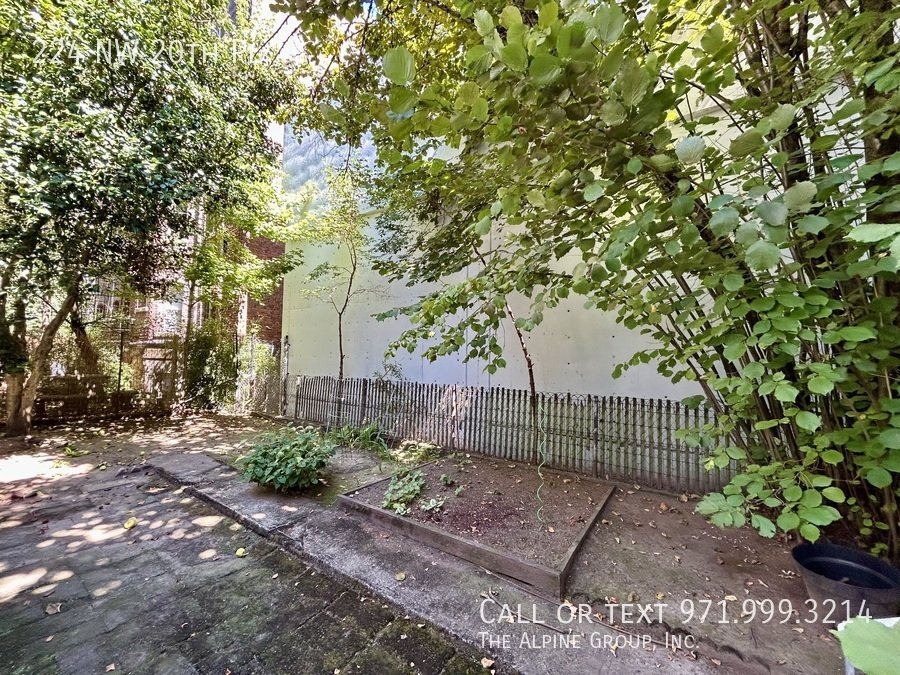 🌿 Timeless Portland Victorian in Prime Location property image