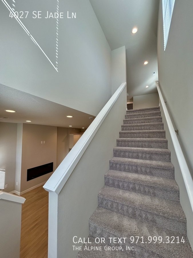 🛋️ Stylish 2024 Build with Dual Primary Suites property image