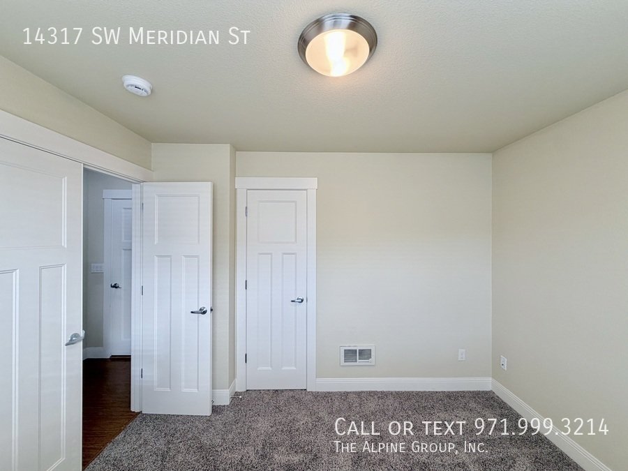 ✨ FIRST MONTH FREE - Modern Luxury in 45° Central | Steps from Nike Campus! property image