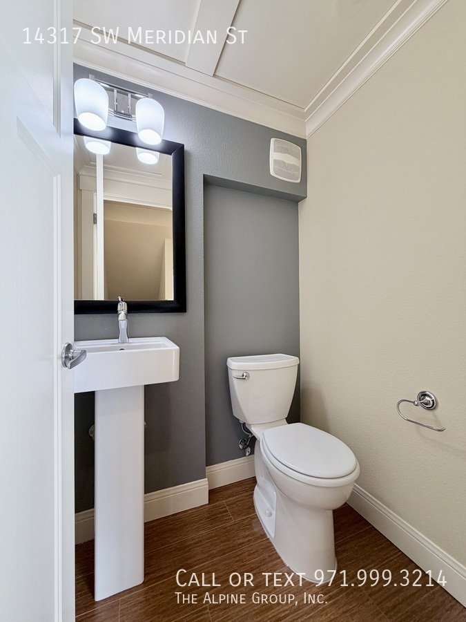 ✨ FIRST MONTH FREE - Modern Luxury in 45° Central | Steps from Nike Campus! property image