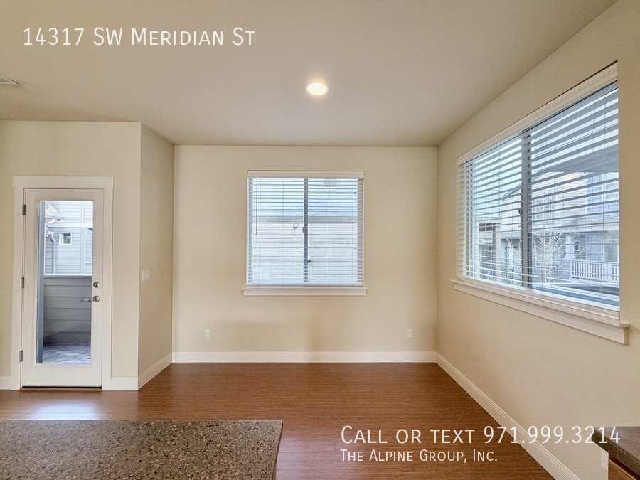 ✨ FIRST MONTH FREE - Modern Luxury in 45° Central | Steps from Nike Campus! property image