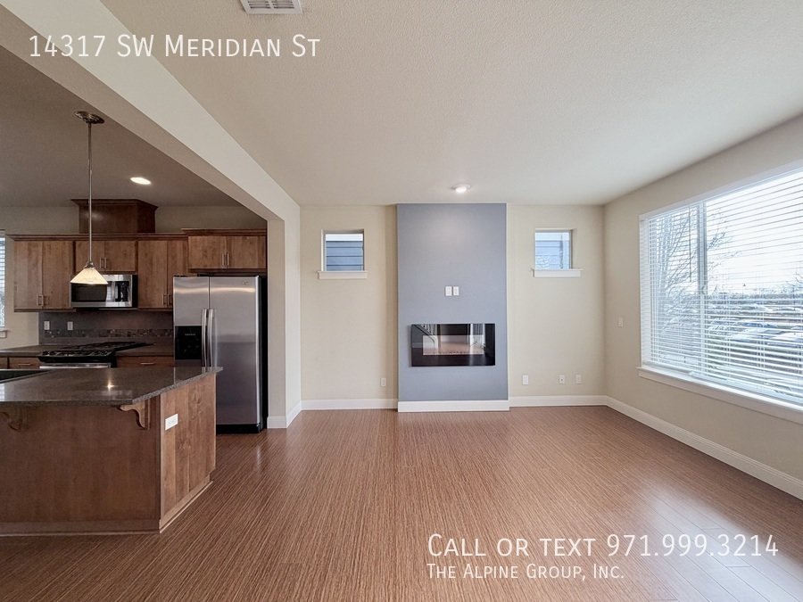 ✨ FIRST MONTH FREE - Modern Luxury in 45° Central | Steps from Nike Campus! property image