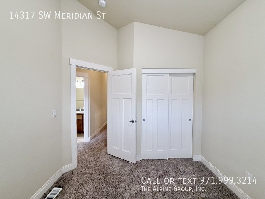 ✨ FIRST MONTH FREE - Modern Luxury in 45° Central | Steps from Nike Campus! property image