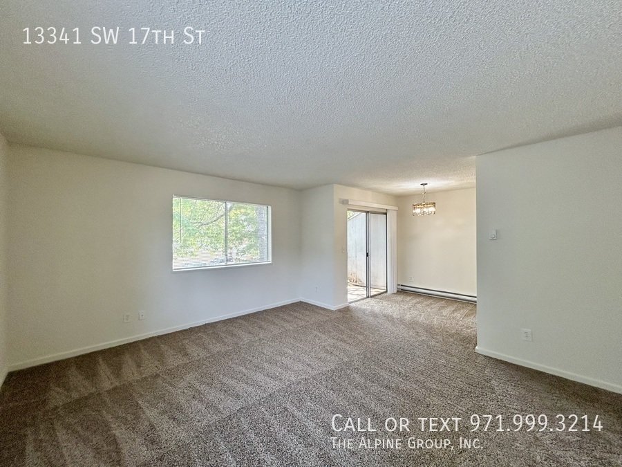 🏡 Bright 2-BR Upstairs + $500 Off First Month! property image