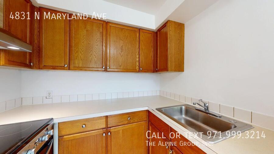 HALF OFF With 12-Month Lease! One Bedroom in North Portland! property image