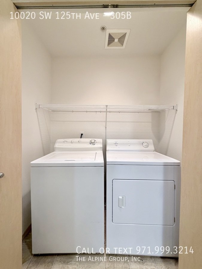 🌤️ Top-Floor 2-Bed with Vaulted Ceilings & Balcony 🌤️ property image