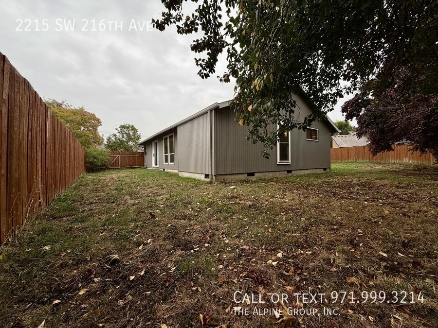 🎉 Move-In Special! ½ Off First Month + Flexible Deposit 💰 property image