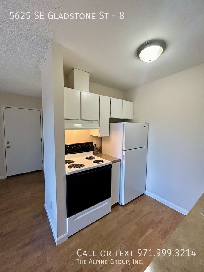 🌹 $500 OFF + Valentine’s Day $100 Dinner Gift! Live Near SE Foster 🍔💌 property image