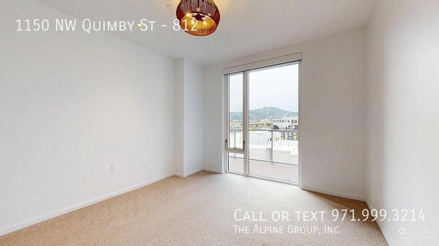 🌆 North Pearl Views Made Sweeter 💝 Valentine’s Day Move-In Special property image