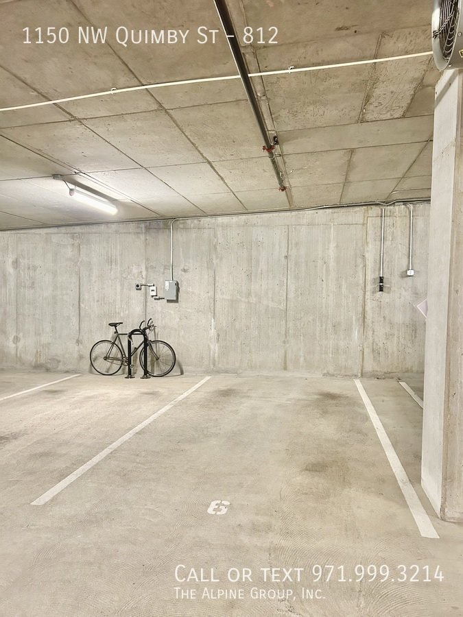 🌆 North Pearl Views Made Sweeter 💝 Valentine’s Day Move-In Special property image