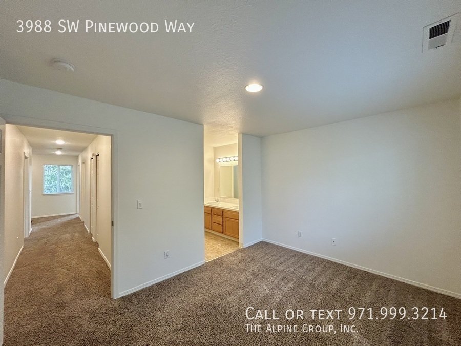 💝 Move-In Before 2/14: FIRST MONTH FREE & Dinner on Us! 🔥 property image