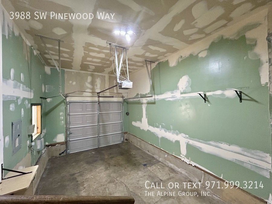 💝 Move-In Before 2/14: FIRST MONTH FREE & Dinner on Us! 🔥 property image