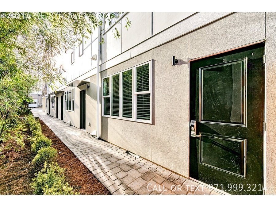 🌹 FREE First Month + $100 Valentine’s Dinner Gift! property image