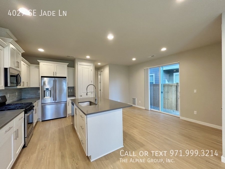 $300 OFF! Move-in by 2.28 |🛋️ Stylish 2024 Build with Dual Primary Suites property image