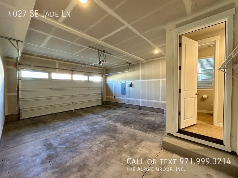 $300 OFF! Move-in by 2.28 |🛋️ Stylish 2024 Build with Dual Primary Suites property image