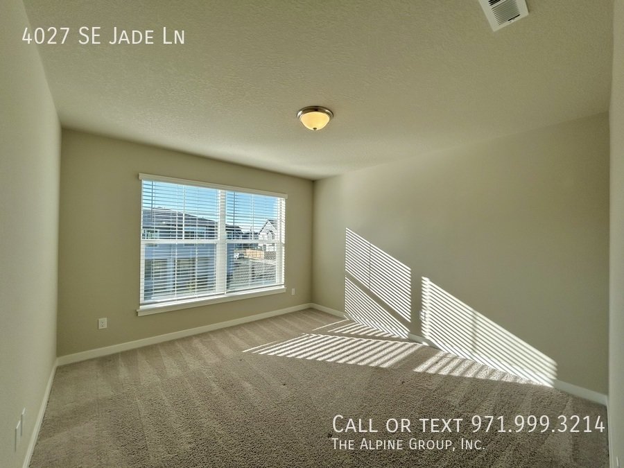 $300 OFF! Move-in by 2.28 |🛋️ Stylish 2024 Build with Dual Primary Suites property image