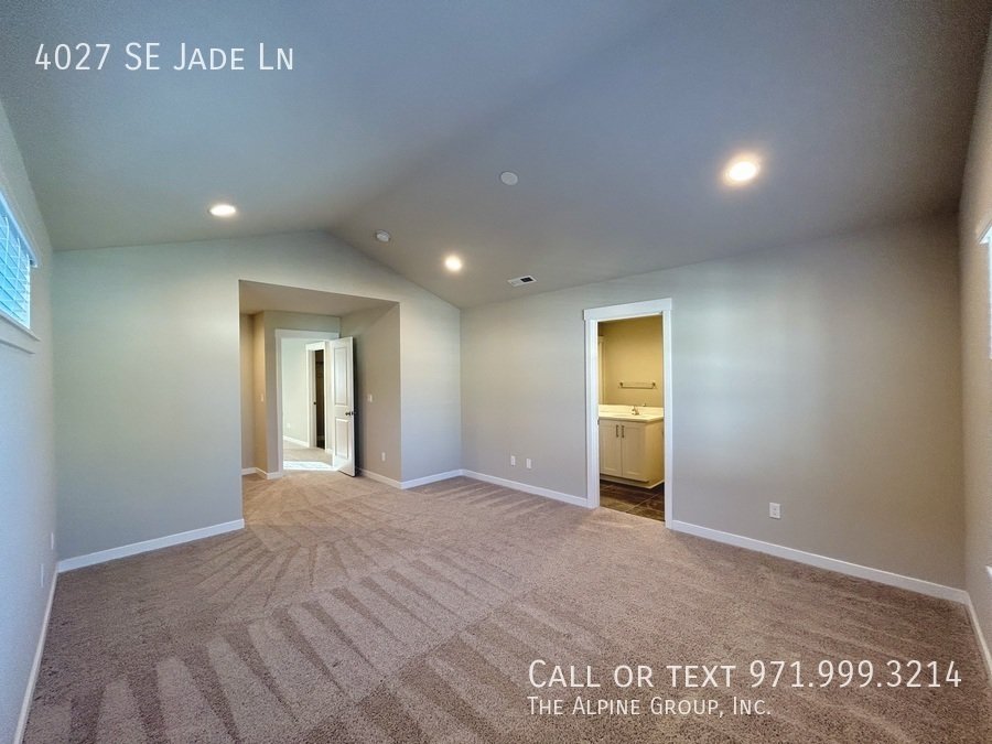 $300 OFF! Move-in by 2.28 |🛋️ Stylish 2024 Build with Dual Primary Suites property image