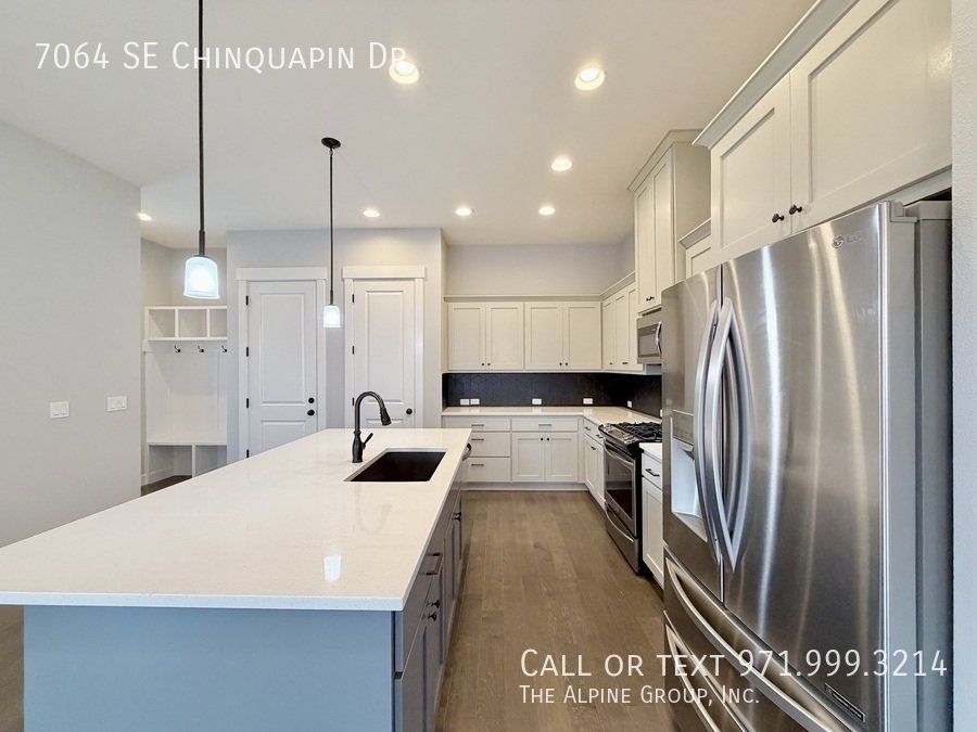 ✨ Corner Lot Beauty in Reedsville Crossing – 3BR + 2.5BA property image