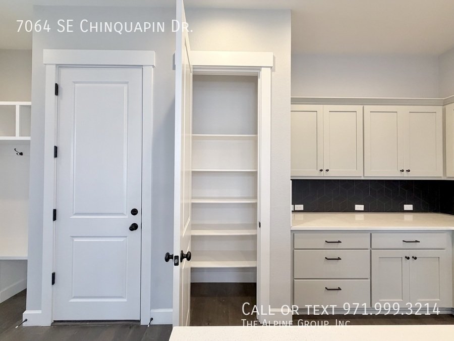 ✨ Corner Lot Beauty in Reedsville Crossing – 3BR + 2.5BA property image