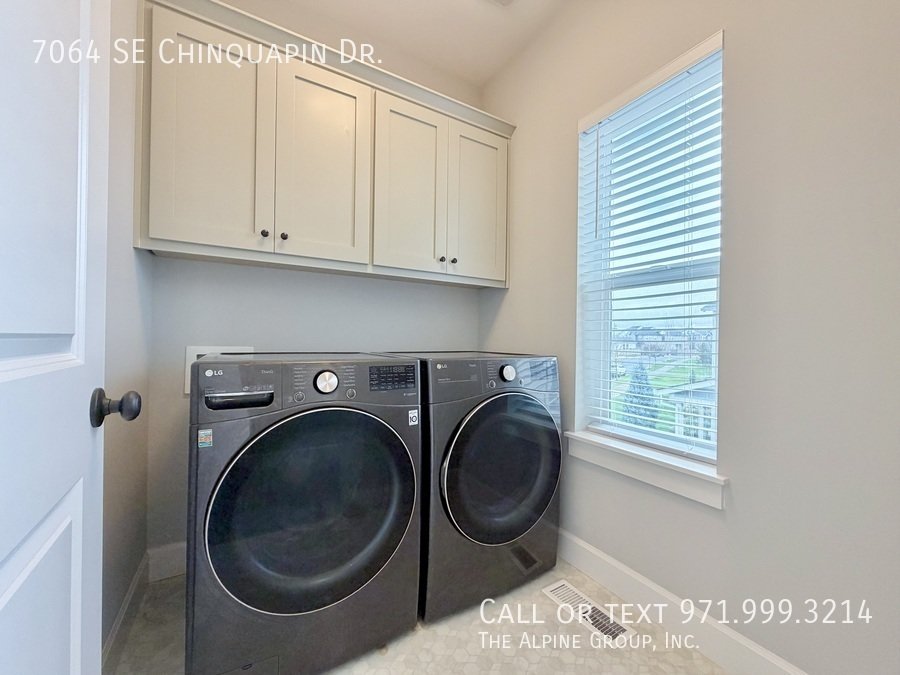 ✨ Corner Lot Beauty in Reedsville Crossing – 3BR + 2.5BA property image