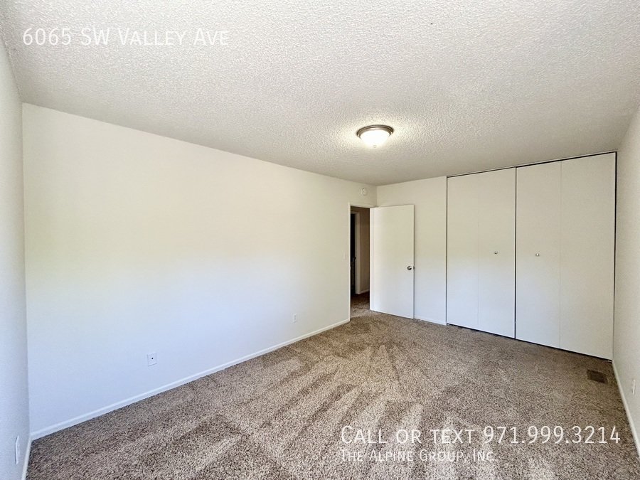 🛏️ Two Comfortable Bedrooms + Full Bath property image