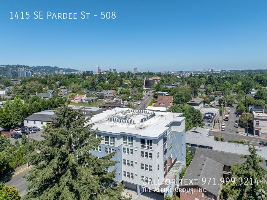 🚨 2 Months FREE with 15-Month Lease — Act Fast! Studio at The Tristan property image