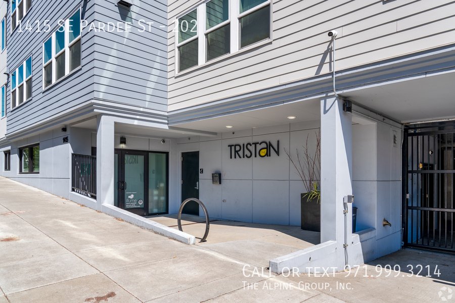 🏠 A Fresh Start — On Us (First + Last FREE!) 🌿 Modern Tristan 1BR property image
