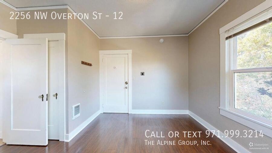 Studio on NW 23rd | 💫 Timeless Charm in a Secure Building property image