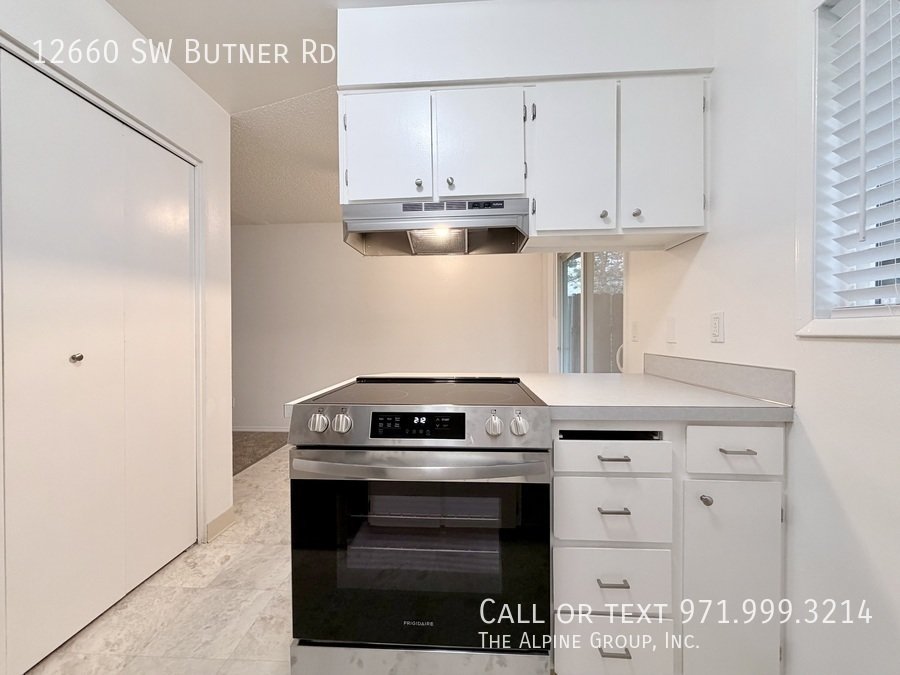 🌿 Move In by 3/14 & Get $500 | Parkside End Unit property image