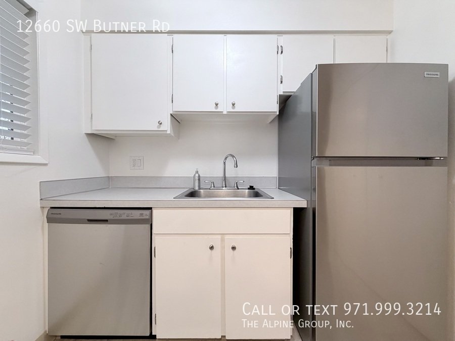 🌿 Move In by 3/14 & Get $500 | Parkside End Unit property image