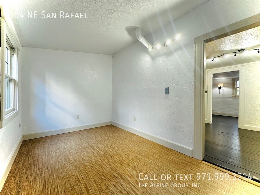 🔥 ½ Off First Month – Charming Irvington Carriage House (Move by 3/14!) property image