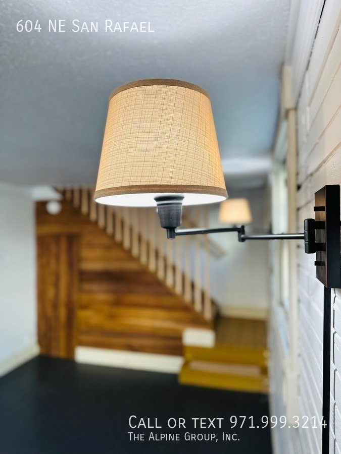 🔥 ½ Off First Month – Charming Irvington Carriage House (Move by 3/14!) property image