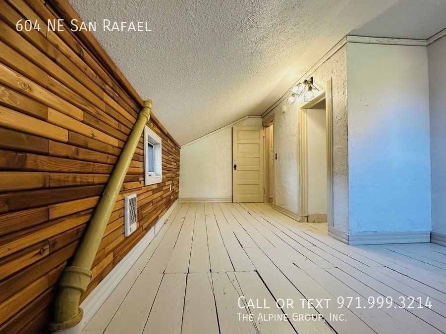 🔥 ½ Off First Month – Charming Irvington Carriage House (Move by 3/14!) property image