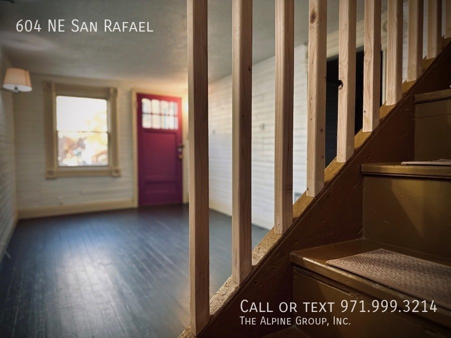 🔥 ½ Off First Month – Charming Irvington Carriage House (Move by 3/14!) property image