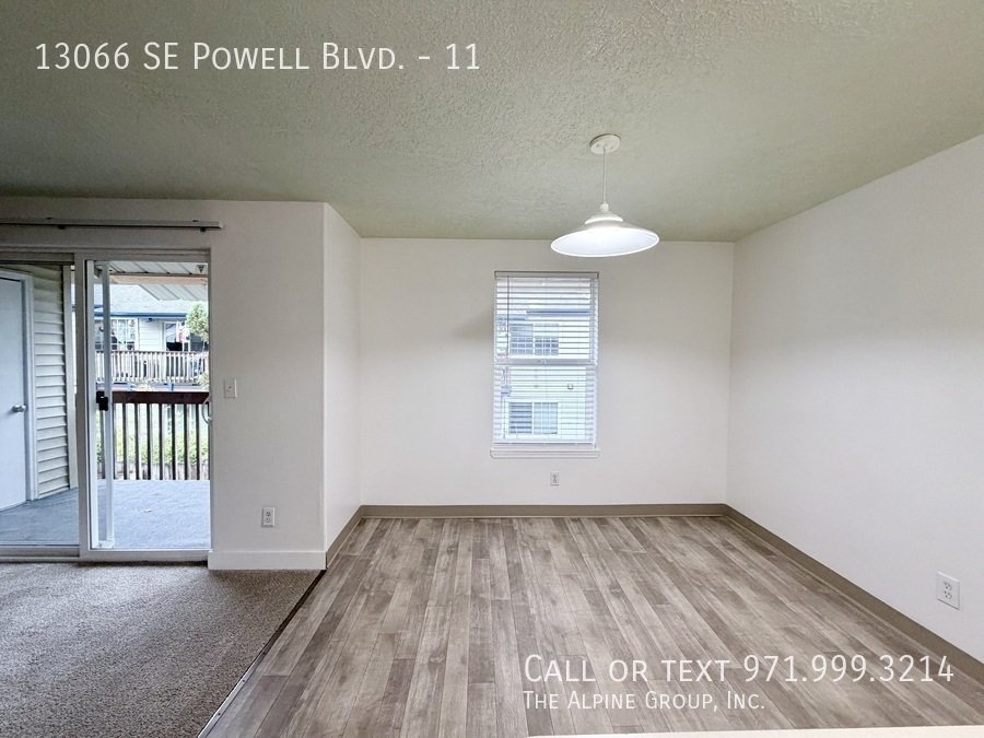 🔑 One Month FREE – Bright Top-Floor Retreat with Parking property image