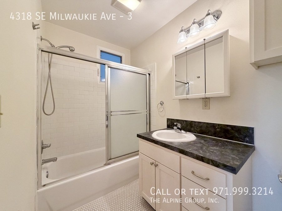 🏡 Cozy Studio 🔥 Built-In Storage | $300 OFF property image