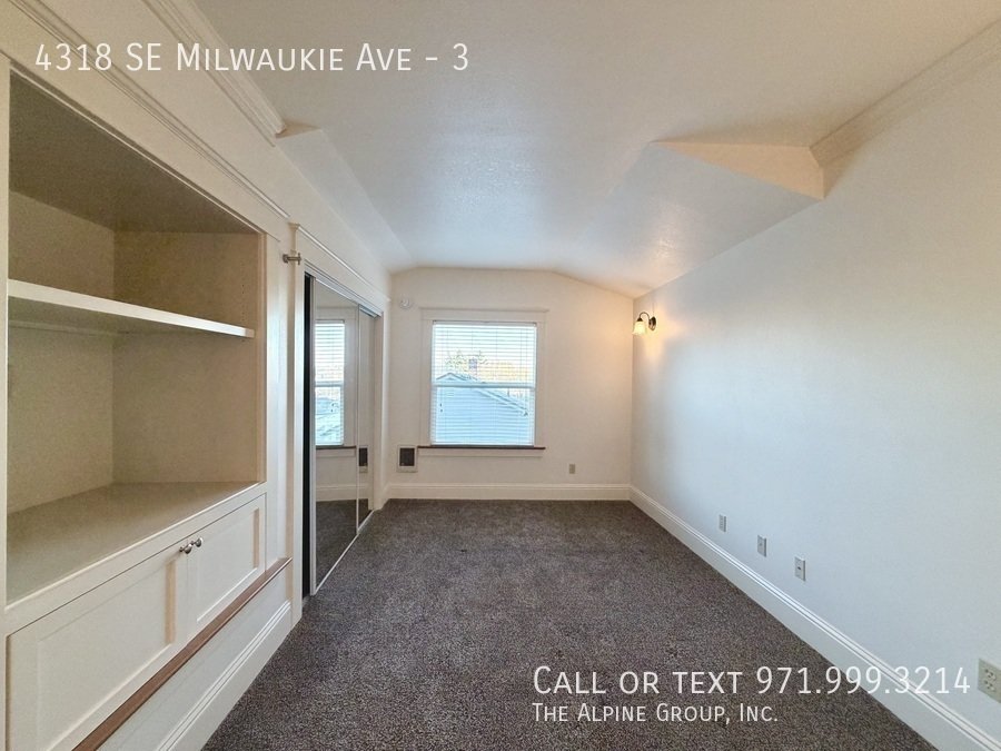 🏡 Cozy Studio 🔥 Built-In Storage | $300 OFF property image