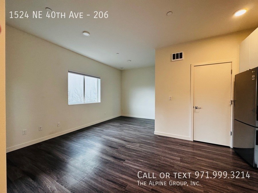 📅 Flexible Leases + Apply by 3/8 for FREE Rent!|🌟 Meridian 40: In-Unit Laundry property image