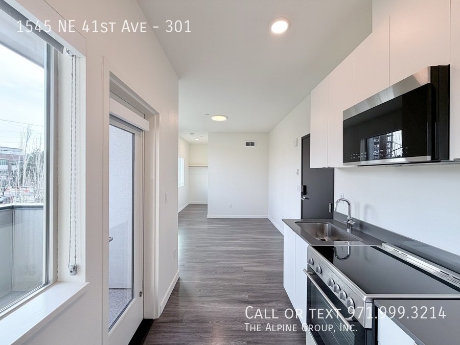 💰 Sign & Save! 4 Weeks FREE on 18-Month Lease|🏡 Luxury Details & Prime Location at 41 Central property image