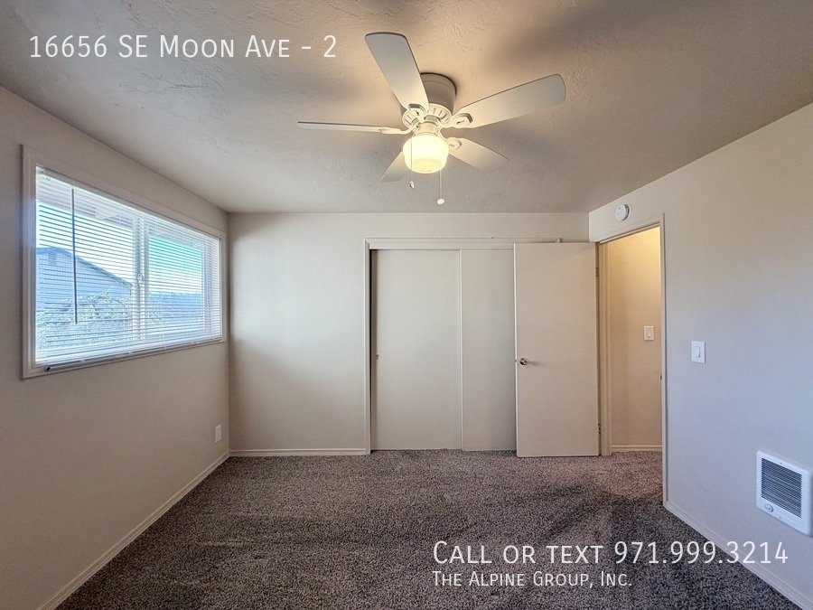 ✨ $500 OFF 1st Month – Apply by 3/16! Cozy Milwaukie 2-Bed property image