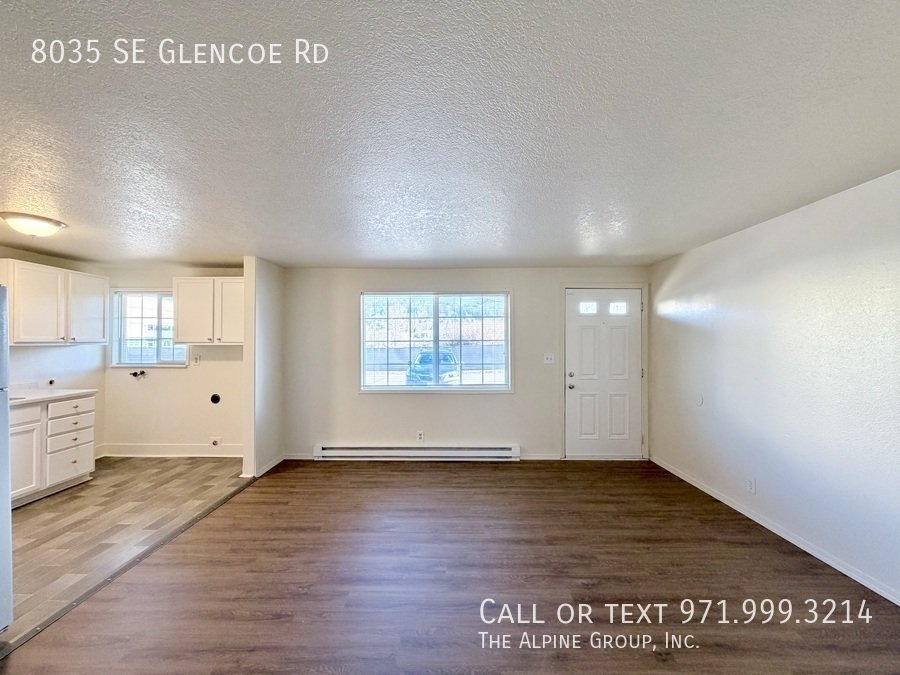 🔑First Month FREE w/ 12-Mos Lease| 2-Bedroom in Milwaukie - W/S/G is included! property image