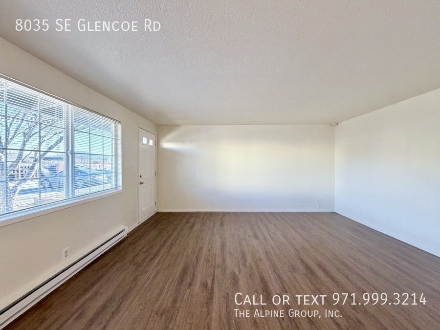 🔑First Month FREE w/ 12-Mos Lease| 2-Bedroom in Milwaukie - W/S/G is included! property image