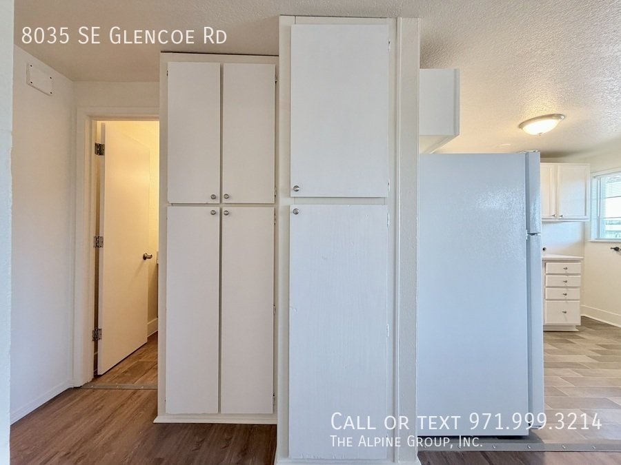 🔑First Month FREE w/ 12-Mos Lease| 2-Bedroom in Milwaukie - W/S/G is included! property image