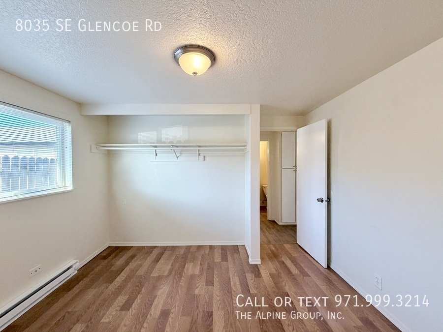 🔑First Month FREE w/ 12-Mos Lease| 2-Bedroom in Milwaukie - W/S/G is included! property image