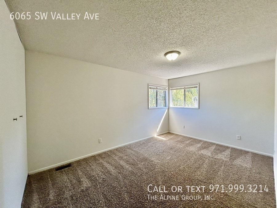 Townhome‑Style 2 Bedroom / 1.5 Bath in a Small 4‑Unit Community! property image