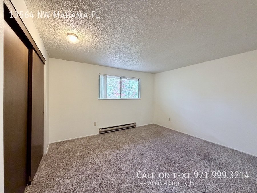 Charming Rock Creek Townhome | 2 Bed / 1.5 Bath | Private Patio + In‑Unit Laundry property image