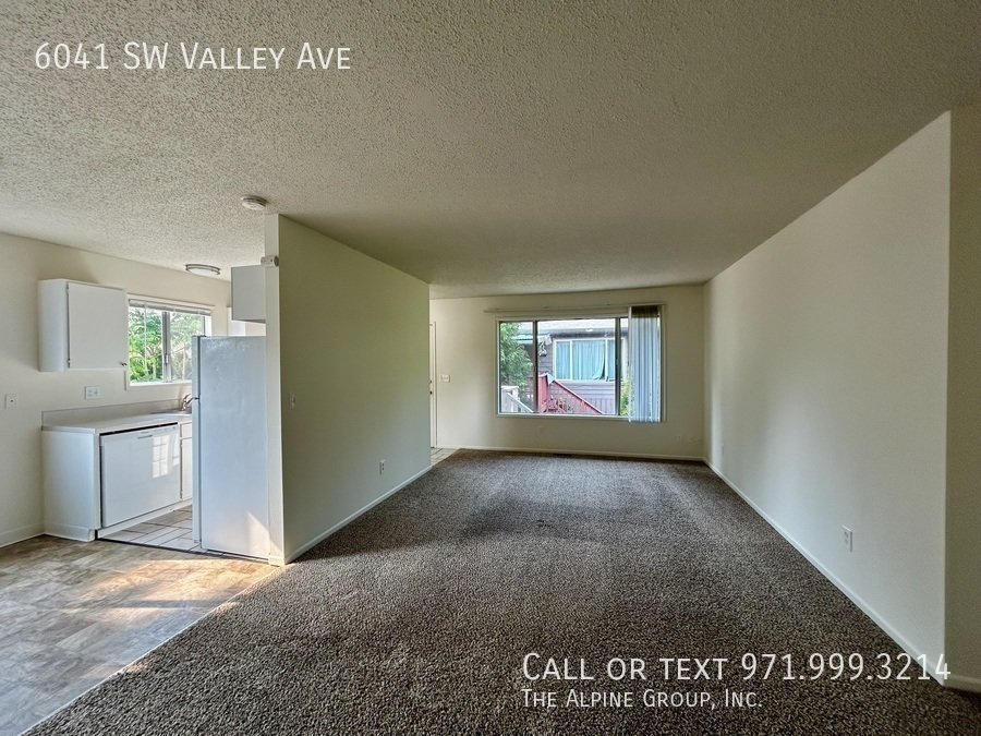 🚗 2BR Apartment with Garage & Great Natural Light property image