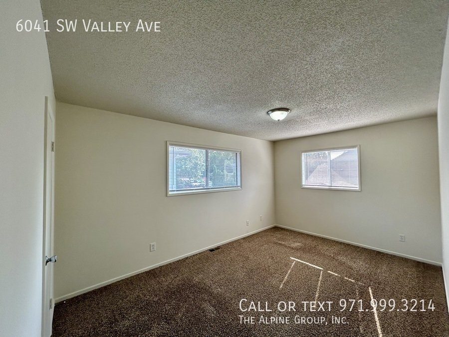 🚗 2BR Apartment with Garage & Great Natural Light property image